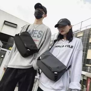 남녀 메신저백 스트릿룩 캐주얼 크로스백 보조가방