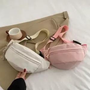 가벼운가방 경량 슬링백 하프문 여행용 가방 미니 크로스 데일리