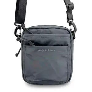 남성 4컬러 미니 크로스백 아웃도어가방 보조가방