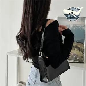 블랙 에나멜 숄더백 여성 미니 가방 데일리 여성숄더백 데일리백 데일리가방 출근가방