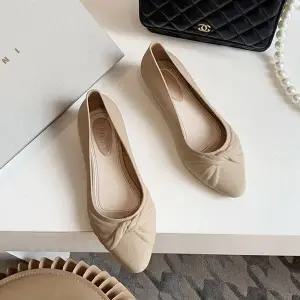 [하프클럽/]여성꼬임방수화 뾰족코 아쿠아 레인부츠 통기구두