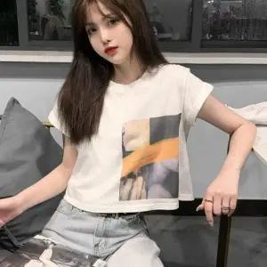 (색상 화이트)여성 숏 세미크롭 반팔 티셔츠 캐주얼 반팔티 짧은기장반팔 기본반팔티 라운드반팔 여름반팔