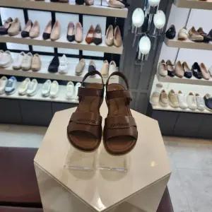 [엘칸토]엘칸토 HC10 여브라운컴포트케주얼샌들 LCWW92U62685 (49190267)