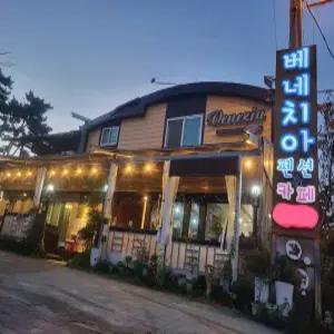 [충남] 몽산포베네치아펜션(충남, 태안)