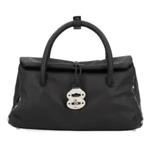 자넬라토 가죽 플랩 클로저 메탈 락 쇼퍼백 068750S 1910000Z0001