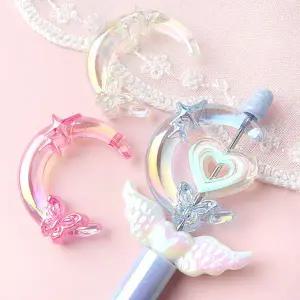 싼비즈 [6719-05]아크릴비즈 볼펜꾸미기 볼꾸재료 투명나비앉은초승달 34x42mm ,1개