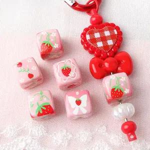 싼비즈 [6718-10]아크릴비즈 볼펜꾸미기 볼꾸재료 딸기큐브 14.4mm 랜덤발송 ,1개