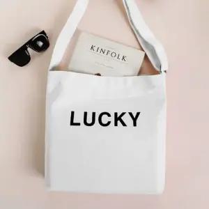 에코백 숄더백 남자 여자 럭키 심플 가방 아이보리