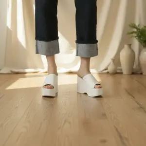 [옷자락]여성 데일리 통굽 뮬 샌들 캐주얼 슬리퍼