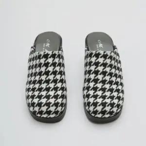 [옷자락]여성 하운드투스 패턴 통굽 웨지 슬립온 뮬슈즈