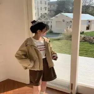 여사친 봄 캐주얼 야구 점퍼 잠바 후드 트렌치코트 체크 소매 코트 ST1