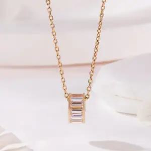 [비앤비골드] 14K 바게트 큐빅 베젤 링 펜던트 MNP42500