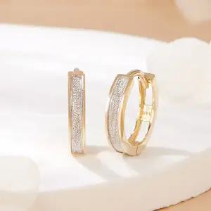 [비앤비골드] 14K 매트 콤비 화이트 원터치 링 귀걸이 한쌍 MNE42506