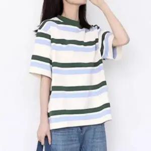 (색상 단일 FREE)여자 배색 스트라이프 티셔츠 여름 루즈핏 반팔티 줄무늬 박스티