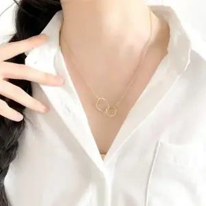 [신세계라이브쇼핑][옷자락] 여자 데일리 감성 골드 레이어드 체인 목걸이