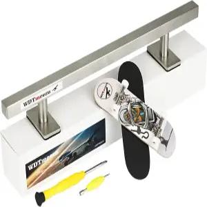 WDTMEEZU 나무 핑거보드 및 스케이트보드 소품 세트 전문가 만든 미니 포함 휠 베어링 평평한 금속으로