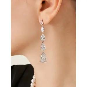 가이거 18K GF 물방울 스톤 롱 드롭 귀걸이 GI8KPEE062 741516