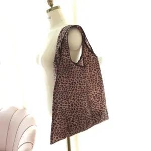 어머니 초경량 휴대용 레오파드 장바구니