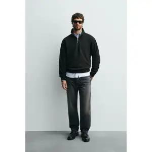 자라 ZARA 베이직 지퍼넥 스웨트셔츠 - 블랙 3791247