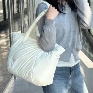 여성 나일론 패딩소재 쇼퍼백 경량 빅사이즈 숄더백 여성숄더백 패딩백 스퀘어백