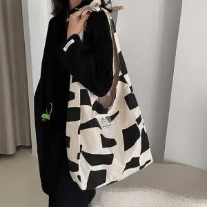 유니크 패턴 프린팅 캔버스 숄더백 에코가방 매듭끈 데일리백 데일리가방 가벼운가방