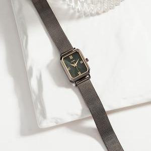 [로이드]1층 동아수성 어썸스퀘어 뉴컬러 카키 여성 메쉬 시계 LL2G22915XKK