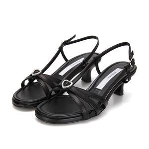 바바라 양가죽 하트장식 스트랩 여성 힐 샌들 5cm_BBH402