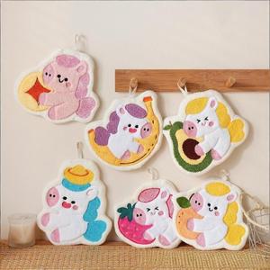 1PC 행운의 말 모양 손수건 두꺼운 장식용 산호 플리스 타월 초흡수성 부드러운 천 축제 선물