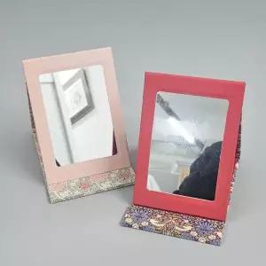 [콩심팥심]클래식 패턴 접이식 탁상 스탠드 거울 2색상 조명거울 붙이는거울