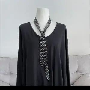 [하프클럽/]럭셔리 여름 타이넥리스 여성 올 여름 타이형 목걸이