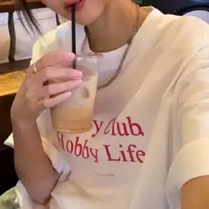 캐쥬얼 스타일 오버핏 티셔츠 영문 레터링 반팔티