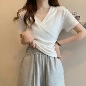 브이넥 반팔 티셔츠 여성 데일리 무지티 기본 면티