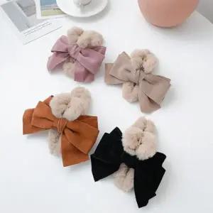 [신세계라이브쇼핑][옷자락] 여자 겨울 포근한 벨벳 리본 퍼 헤어 집게핀