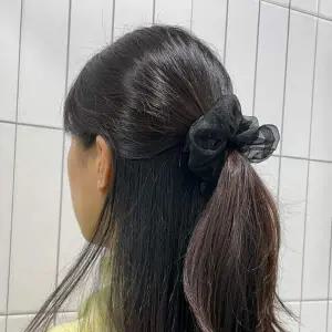 실크 쉬폰 스크런치 곱창머리끈 블랙