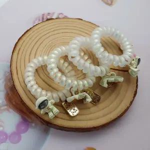 우주인 오로라 전화선 머리끈