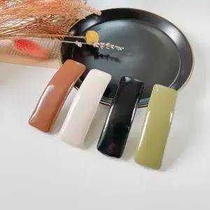 [신세계라이브쇼핑][옷자락] 여자 사계절 베이직 유광 레더 깔끔한 헤어핀