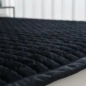 극세사이불패드 블랙 퀸 사이즈 극세사 카페트 겸용 밴딩 침대 패드