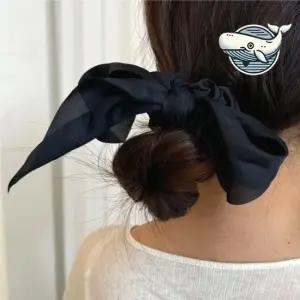 블랙 리본 스카프 헤어끈 세련된 헤어 스타일링 스카프머리끈 리본머리끈 곱창밴드