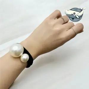 여성용 뱅글헤어밴드 진주장식 머리끈 스타일리시 진주머리끈 방울머리끈 진주고무줄