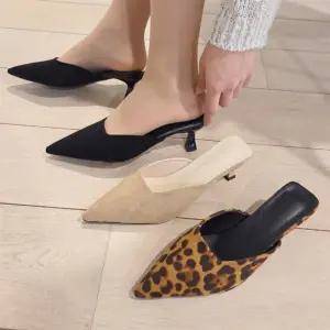 여자 봄신상 여름 데일리 뾰족코 슬림힐 뮬