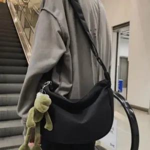 여성백팩 남녀공용 2컬러 베이직 개구리 키링 크로스백 슬링백