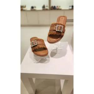 BABARA 바바라 큐빅버클 포인트 에스닉 슬리퍼 3컬러 AAI347 302733