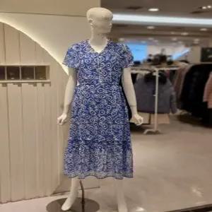 [크로커다일레이디]올리비아하슬러 블루 시폰 롱 원피스_OHCFOP704_ESS