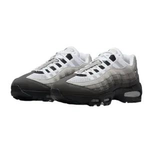 [국내매장판] 나이키 에어맥스 95 OG 블랙 화이트 HM4740-007