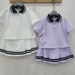 [레노마키즈]레노마키즈 초등여아 요꼬카라크롭티셔츠 플리츠스커트 세트