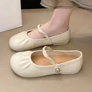 |CCS7F46|여성 캐주얼 스타일 편안한 꼬임 젤리 메리제인 플랫슈즈