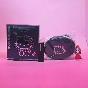 웨이크메이크 헬로키티 블랙 에디션 &&& 블러밤 21 체이스 도매수출가능