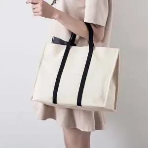 배색 스트랩 포인트 데일리 캔버스 토트백 가방