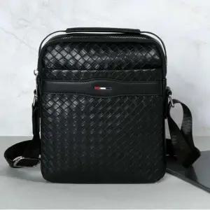 명품느낌나는 캐주얼 크로스 가방(블랙)