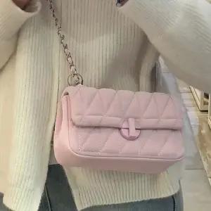 퀼팅 체인 미니 숄더 크로스 핸드백